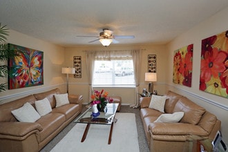 Cadence at Bluff Park in Hoover, AL - Foto de edificio - Interior Photo