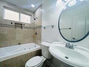 3645 Kelton Ave, Unit 2 in Los Angeles, CA - Building Photo - Building Photo
