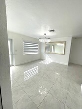 3271 NW 208th St in Miami Gardens, FL - Building Photo - Building Photo