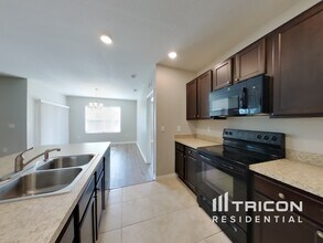 289 St Georges Cir in Winter Haven, FL - Building Photo - Building Photo