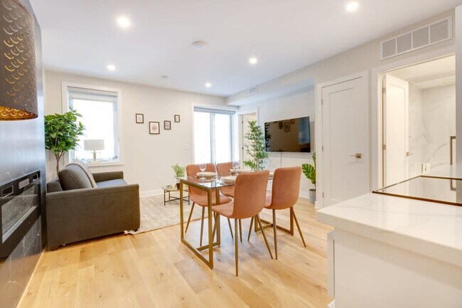 1520 Av des Pins O in Montréal, QC - Building Photo - Building Photo