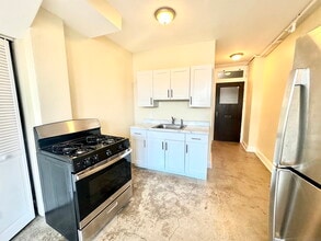 77 Bank St in Waterbury, CT - Building Photo - Building Photo