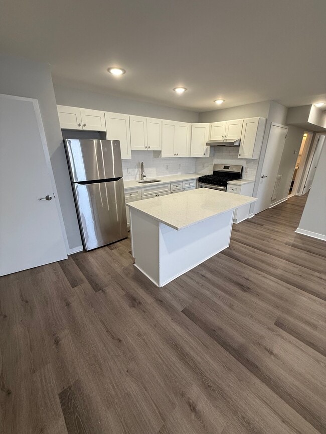 188 21st Ave, Unit 301