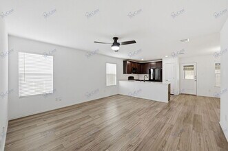 9729 Motley Dr in Fort Worth, TX - Building Photo - Building Photo