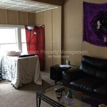 720 Village St in Kalamazoo, MI - Building Photo - Building Photo