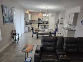 16124 Azure Key St in Winter Garden, FL - Foto de edificio - Building Photo