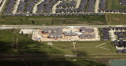 The Delaney at Parkway Lakes in Richmond, TX - Building Photo - Building Photo