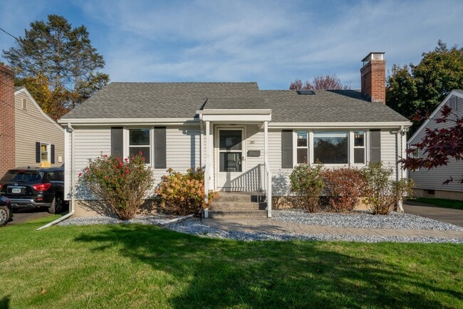 30 Westgate St in West Hartford, CT - Building Photo - Building Photo