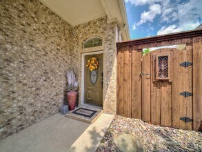 10216 Boyton Canyon Rd in Frisco, TX - Foto de edificio - Building Photo