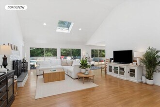 26 Deer Path in Quogue, NY - Building Photo - Building Photo