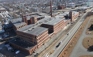 413 CENTRAL Ave-Unit -7-234 in Pawtucket, RI - Building Photo - Building Photo