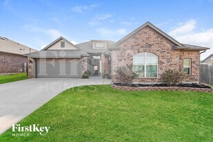 3500 Grizzly Ridge Ct in Yukon, OK - Building Photo