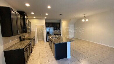 7490 Aloma Pines Ct in Winter Park, FL - Building Photo - Building Photo
