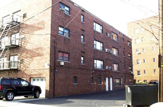 9009-9011 New York Ave in North Bergen, NJ - Building Photo - Building Photo