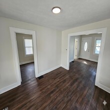 1719 Dawson St in Indianapolis, IN - Foto de edificio - Building Photo