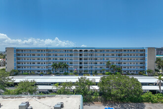 Kenmore House in Gulfport, FL - Building Photo - Building Photo