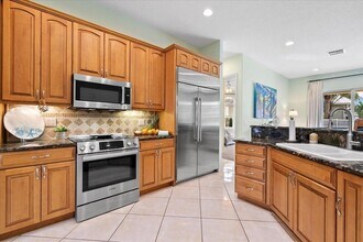72 Waterway Rd in Tequesta, FL - Building Photo - Building Photo