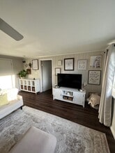 701 Edgecliff St, Unit 1 in Covington, KY - Foto de edificio - Building Photo