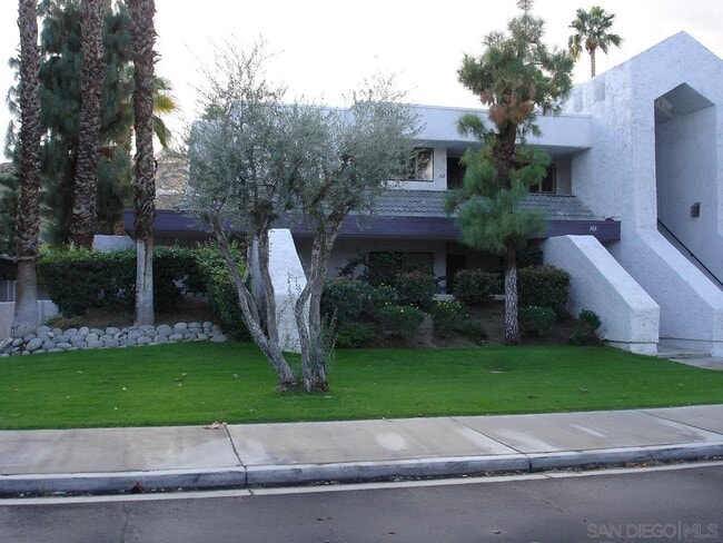 property at 5301 E Waverly Dr