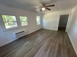 605 Betty St in Gastonia, NC - Foto de edificio - Building Photo