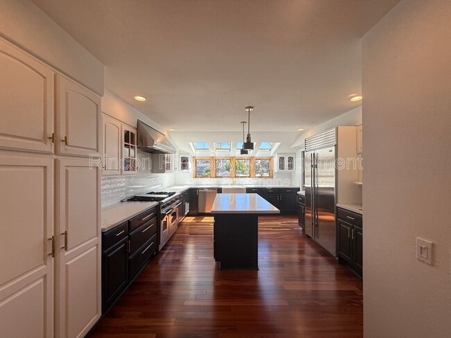 property at 2462 Pierpont Blvd