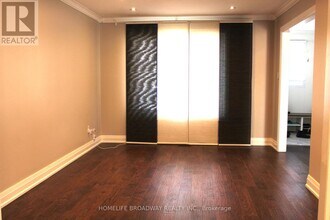 158 Hanson Rd in Mississauga, ON - Building Photo - Building Photo