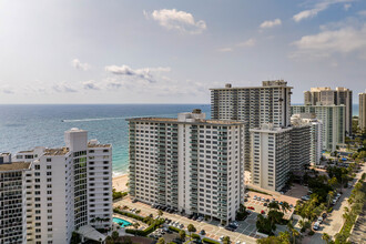 Ocean Riviera Condominium in Fort Lauderdale, FL - Building Photo - Building Photo