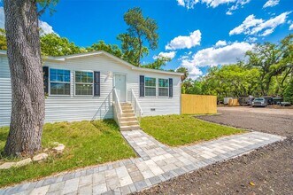 8544 S 78th St in Riverview, FL - Building Photo - Building Photo