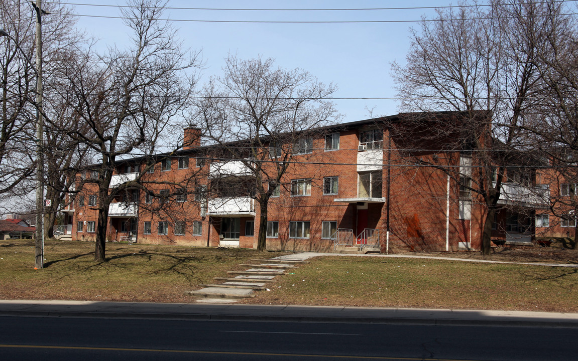 3 De Marco Blvd in Toronto, ON - Building Photo