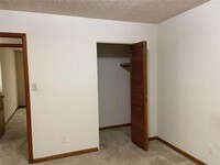 358 Bradley Woods Ct NW photo'