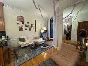 163 Beacon St, Unit 3 in Boston, MA - Foto de edificio - Building Photo