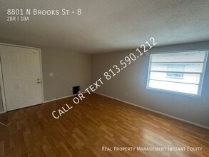 8801 N Brooks St in Tampa, FL - Building Photo - Building Photo