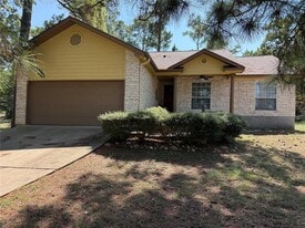 115 Kaena Ln in Bastrop, TX - Building Photo