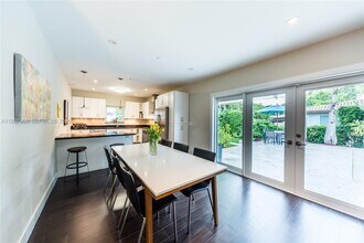 1315 San Ignacio Ave in Coral Gables, FL - Building Photo - Building Photo