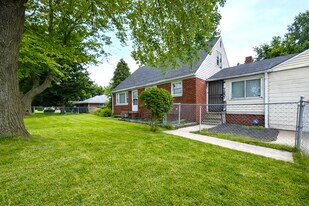 7257 E 38th St in Indianapolis, IN - Building Photo