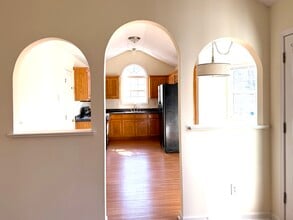 106 Wesley Way in Commerce, GA - Building Photo - Building Photo