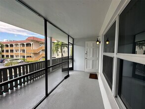651 Pine Dr in Pompano Beach, FL - Building Photo - Building Photo