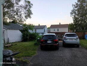 620 Providence St in Albany, NY - Building Photo - Building Photo