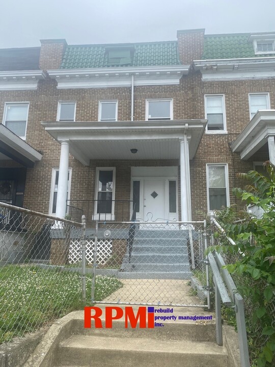 3824 Bonner Rd in Baltimore, MD - Foto de edificio