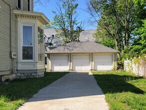 502 Livingston Ave NE in Grand Rapids, MI - Building Photo - Building Photo