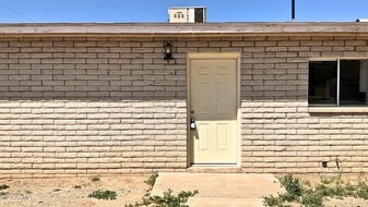 1000 N Pueblo Dr