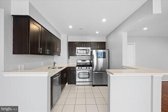 4 S Van Dorn St in Alexandria, VA - Building Photo - Building Photo