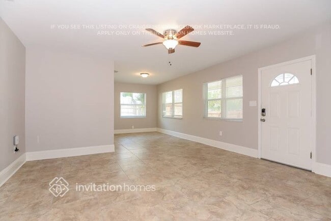 3704 N Clearfield Ave in Tampa, FL - Building Photo - Building Photo
