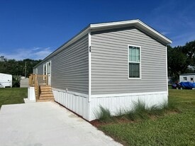 49 Tower Manor Dr in Auburndale, FL - Building Photo