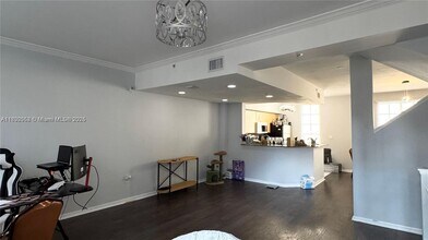 2845 NE 185th St in Aventura, FL - Foto de edificio - Building Photo