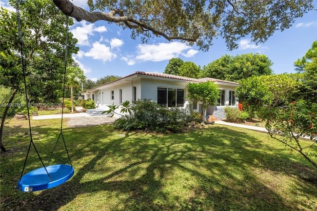 801 NE 118th St in Biscayne Park, FL - Building Photo - Building Photo