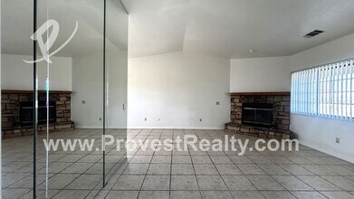 14832 Quinnault Rd in Apple Valley, CA - Building Photo - Building Photo
