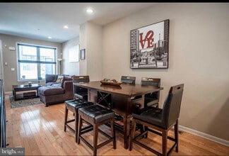 1720 Annin St in Philadelphia, PA - Foto de edificio - Building Photo