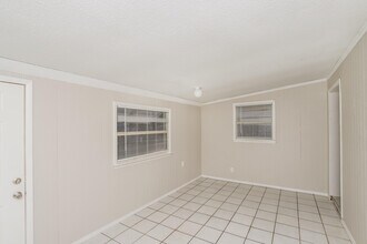 2365 Dordon Dr in Melbourne, FL - Building Photo - Building Photo