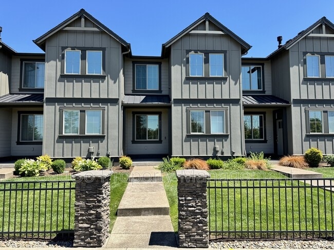 property at 5531 SE Logan Ln